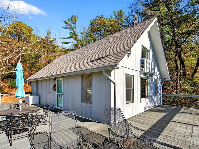 65 Deer Lane, Marion, NC 28752.  MLS# CAR4323072, YatesRealty ID 3501. 