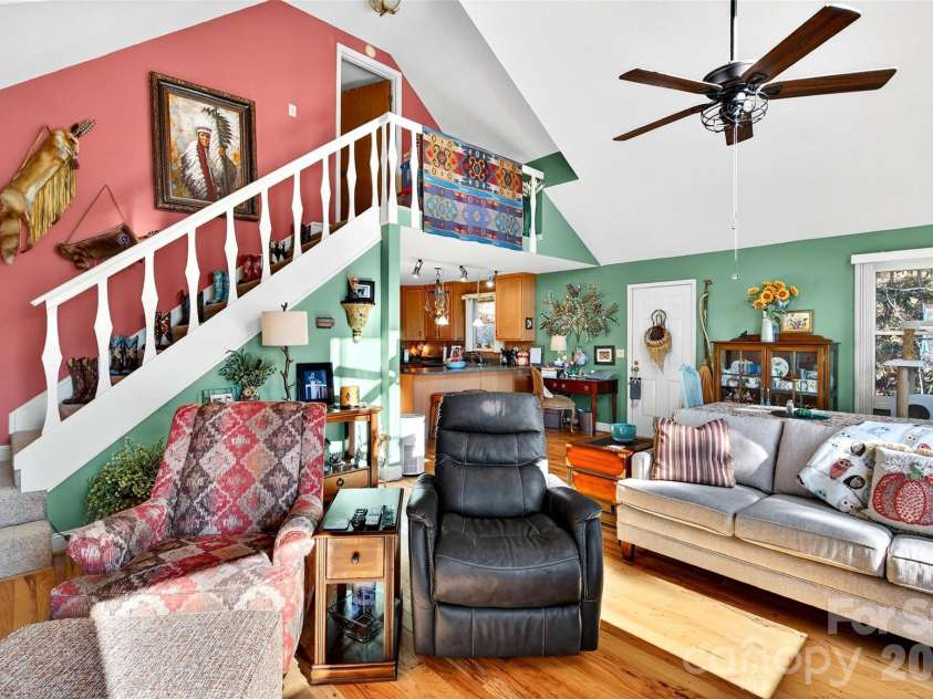 65 Deer Lane, Marion, NC 28752.  MLS# CAR4323072, YatesRealty ID 3501. 