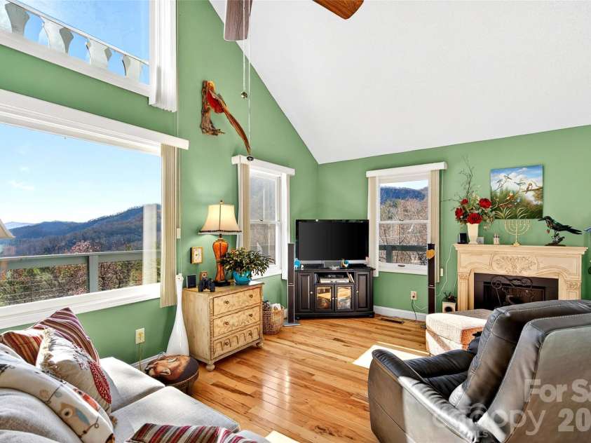 65 Deer Lane, Marion, NC 28752.  MLS# CAR4323072, YatesRealty ID 3501. 