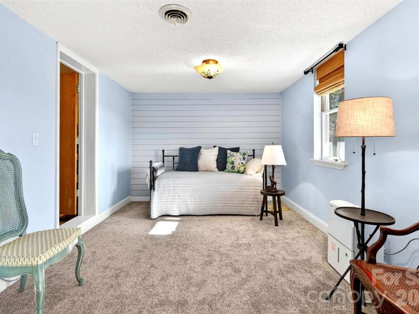 65 Deer Lane, Marion, NC 28752.  MLS# CAR4323072, YatesRealty ID 3501. 