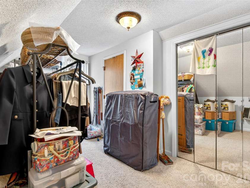 65 Deer Lane, Marion, NC 28752.  MLS# CAR4323072, YatesRealty ID 3501. 