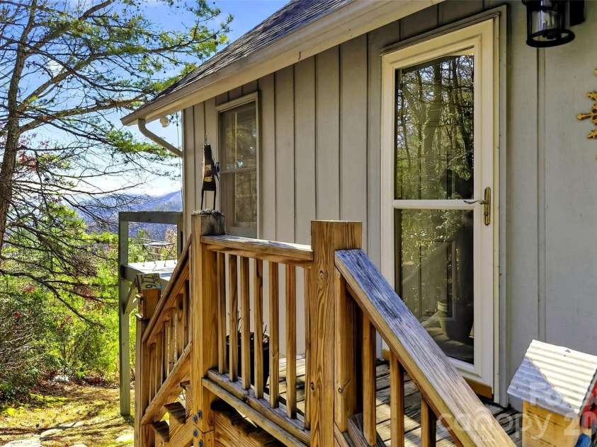 65 Deer Lane, Marion, NC 28752.  MLS# CAR4323072, YatesRealty ID 3501. 