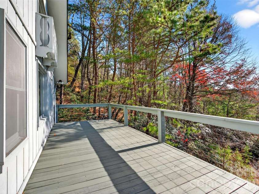 65 Deer Lane, Marion, NC 28752.  MLS# CAR4323072, YatesRealty ID 3501. 