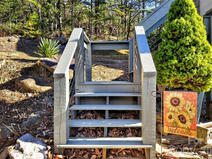 65 Deer Lane, Marion, NC 28752.  MLS# CAR4323072, YatesRealty ID 3501. 