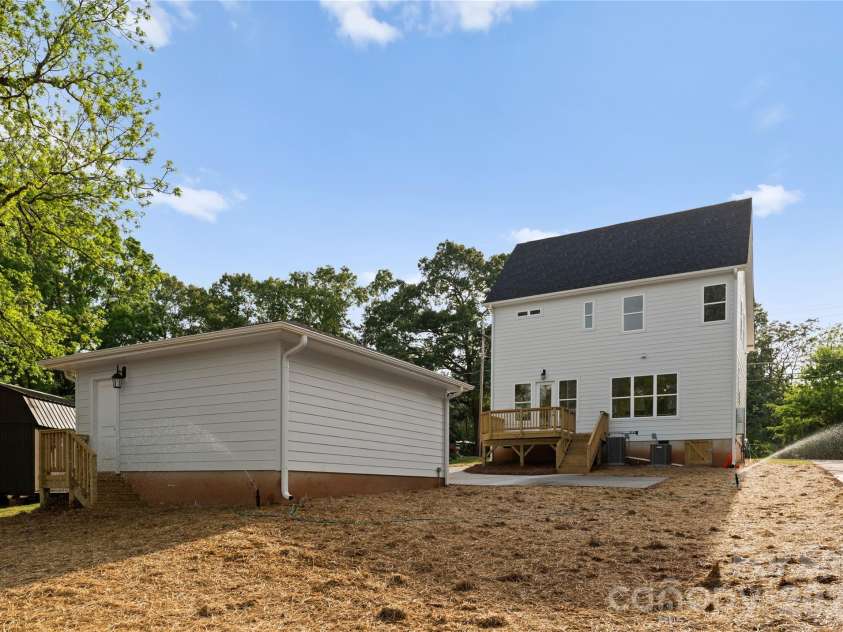 708 Ann Drive, Belmont, NC 28012.  MLS# CAR4346220, YatesRealty ID 3501. 