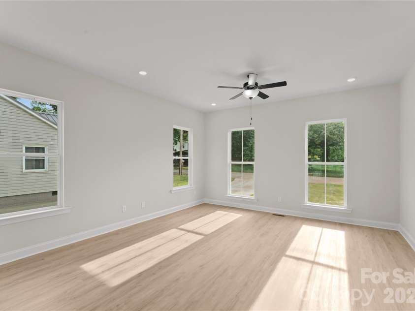 708 Ann Drive, Belmont, NC 28012.  MLS# CAR4346220, YatesRealty ID 3501. 