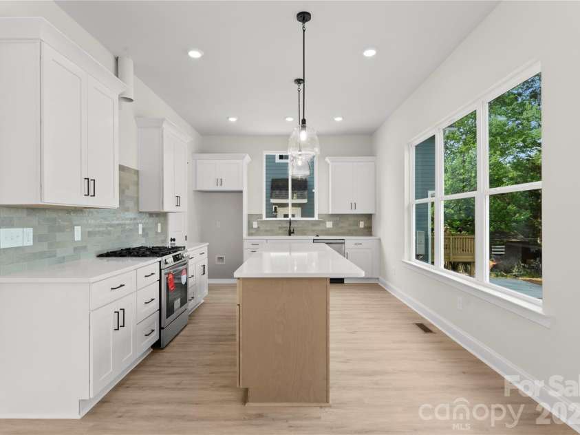 708 Ann Drive, Belmont, NC 28012.  MLS# CAR4346220, YatesRealty ID 3501. 