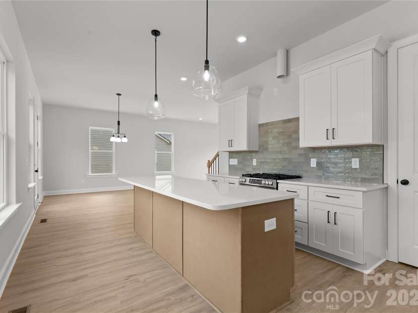 708 Ann Drive, Belmont, NC 28012.  MLS# CAR4346220, YatesRealty ID 3501. 