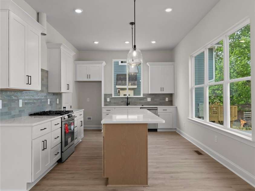 708 Ann Drive, Belmont, NC 28012.  MLS# CAR4346220, YatesRealty ID 3501. 