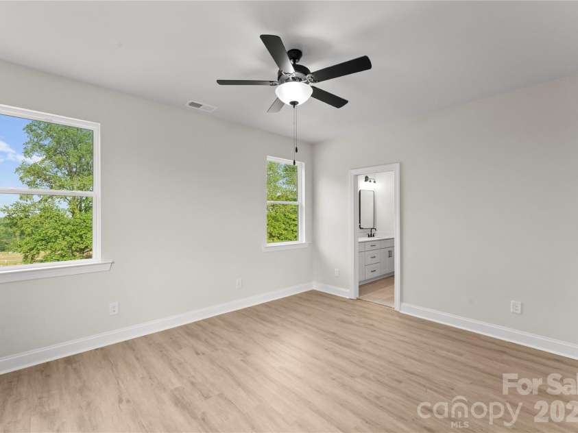 708 Ann Drive, Belmont, NC 28012.  MLS# CAR4346220, YatesRealty ID 3501. 