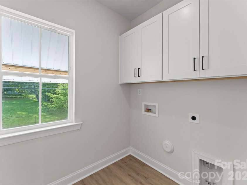 708 Ann Drive, Belmont, NC 28012.  MLS# CAR4346220, YatesRealty ID 3501. 