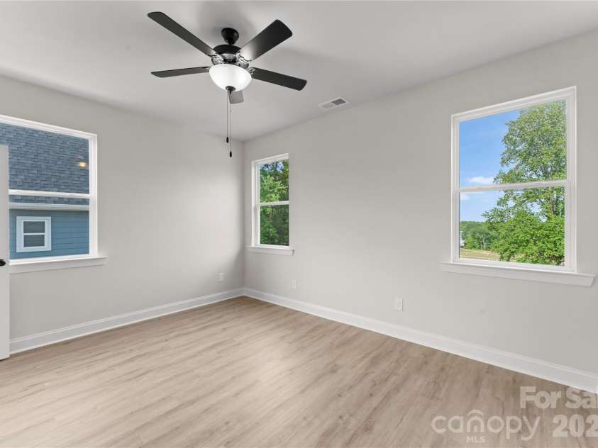 708 Ann Drive, Belmont, NC 28012.  MLS# CAR4430355, YatesRealty ID 3501. 