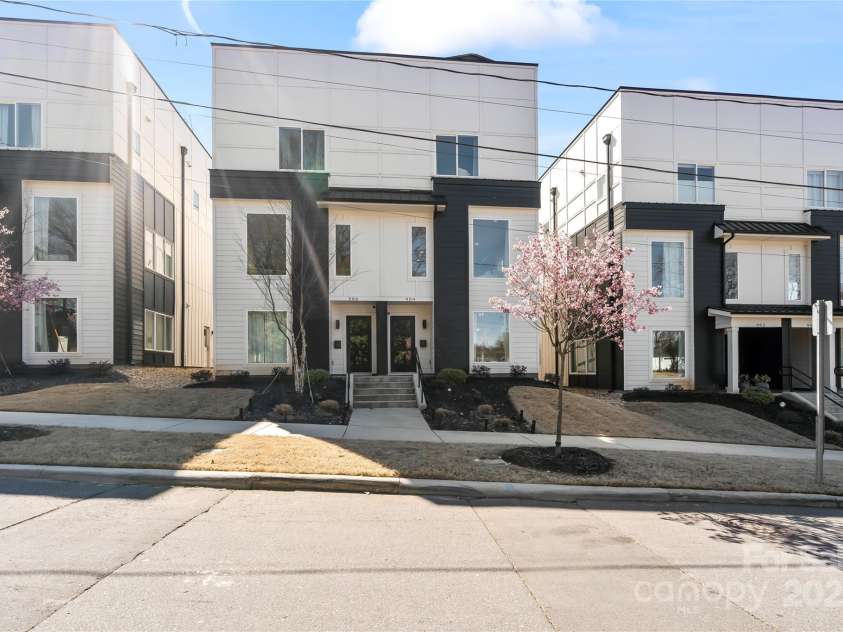 904 Van Every Street, Charlotte, NC 28205.  MLS# CAR4228481, YatesRealty ID 3501. Front Exterior