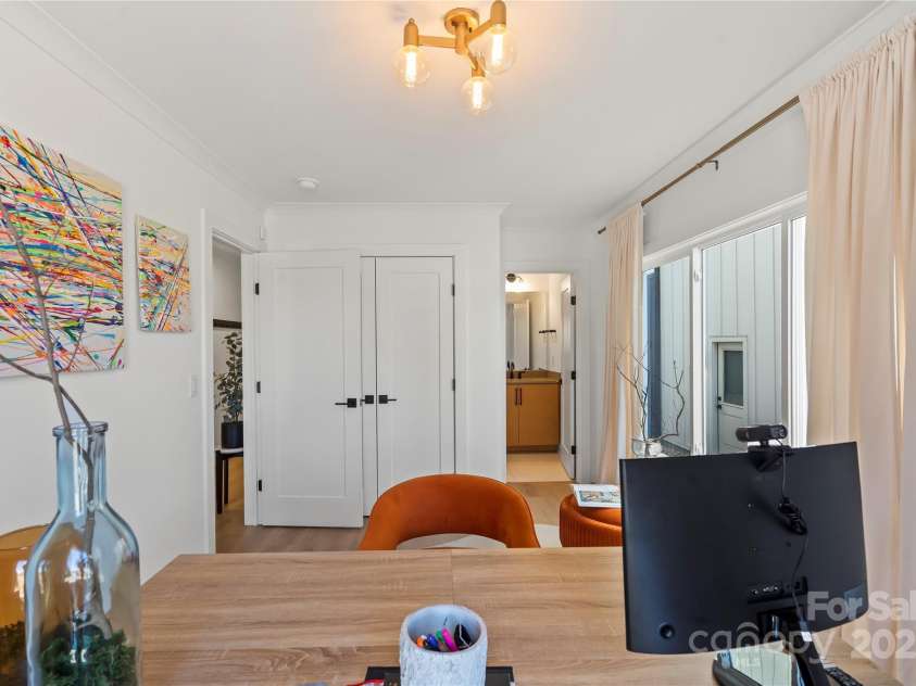 904 Van Every Street, Charlotte, NC 28205.  MLS# CAR4228481, YatesRealty ID 3501. Office / Secondary Bedroom