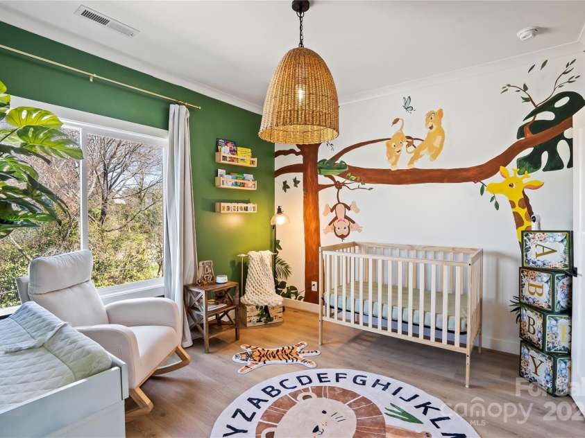 904 Van Every Street, Charlotte, NC 28205.  MLS# CAR4228481, YatesRealty ID 3501. Secondary Bedroom