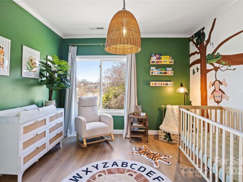 904 Van Every Street, Charlotte, NC 28205.  MLS# CAR4228481, YatesRealty ID 3501. Secondary Bedroom