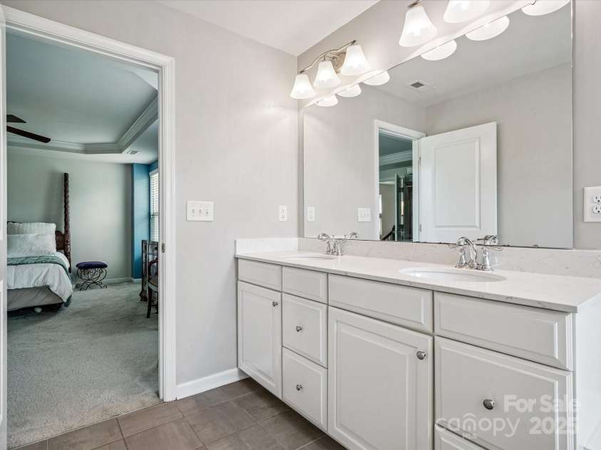 1304 Piedmont Park Drive, Charlotte, NC 28217.  MLS# CAR4287324, YatesRealty ID 35011. 
