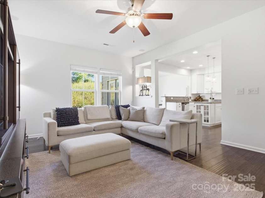 1304 Piedmont Park Drive, Charlotte, NC 28217.  MLS# CAR4287324, YatesRealty ID 35011. 