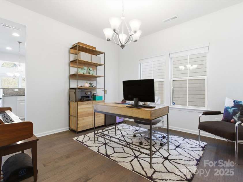 1304 Piedmont Park Drive, Charlotte, NC 28217.  MLS# CAR4287324, YatesRealty ID 35011. 