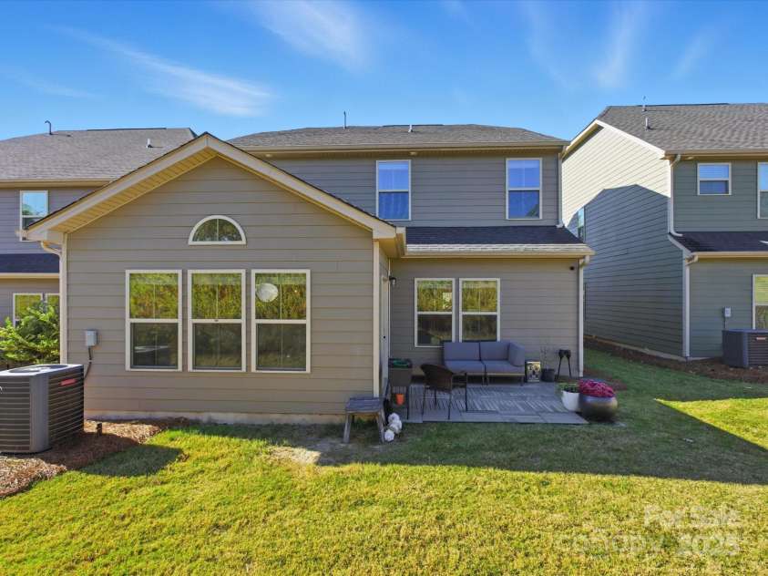 1304 Piedmont Park Drive, Charlotte, NC 28217.  MLS# CAR4287324, YatesRealty ID 35011. 