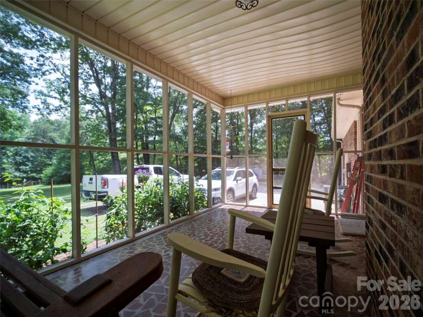 607 Bethany Road, Gastonia, NC 28052.  MLS# CAR4397980, YatesRealty ID 35011. 
