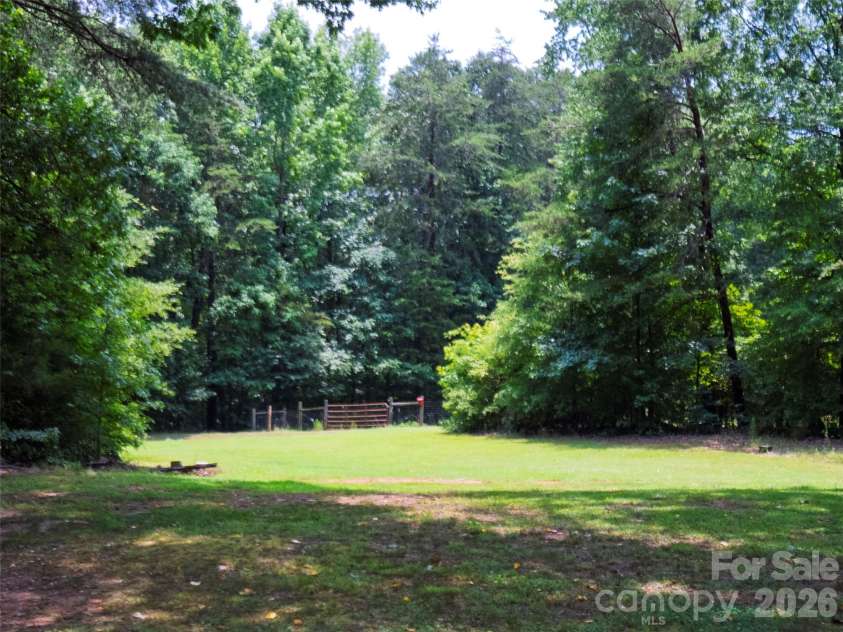607 Bethany Road, Gastonia, NC 28052.  MLS# CAR4397980, YatesRealty ID 35011. 