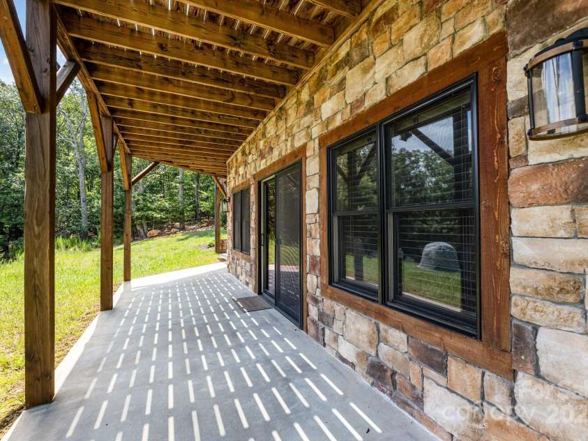 1220 Sierra Trace Road, Denton, NC 27239.  MLS# CAR4289896, YatesRealty ID 35012. 