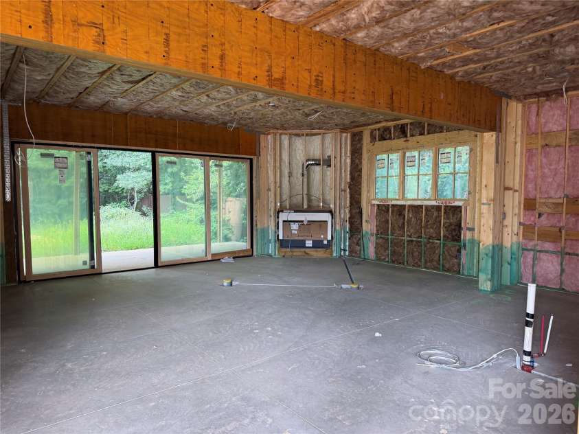 1226 Royal Prince Court, Charlotte, NC 28211.  MLS# CAR4349799, YatesRealty ID 35012. 