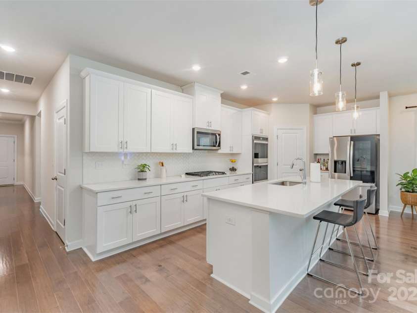 4309 Duplin Drive, Charlotte, NC 28214.  MLS# CAR4291271, YatesRealty ID 35013. 