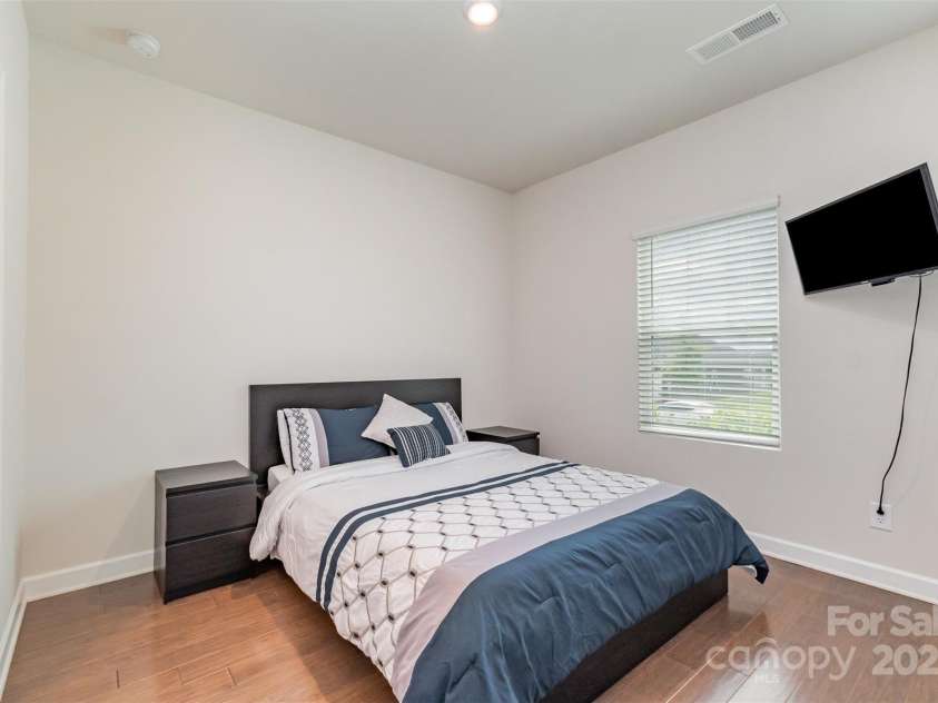 4309 Duplin Drive, Charlotte, NC 28214.  MLS# CAR4291271, YatesRealty ID 35013. 