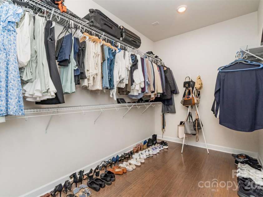 4309 Duplin Drive, Charlotte, NC 28214.  MLS# CAR4291271, YatesRealty ID 35013. 