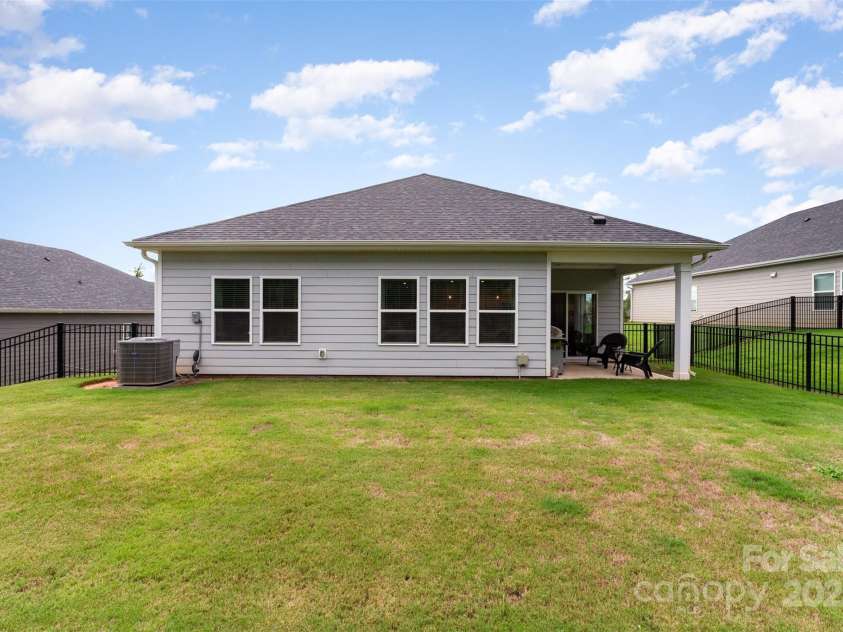 4309 Duplin Drive, Charlotte, NC 28214.  MLS# CAR4291271, YatesRealty ID 35013. 