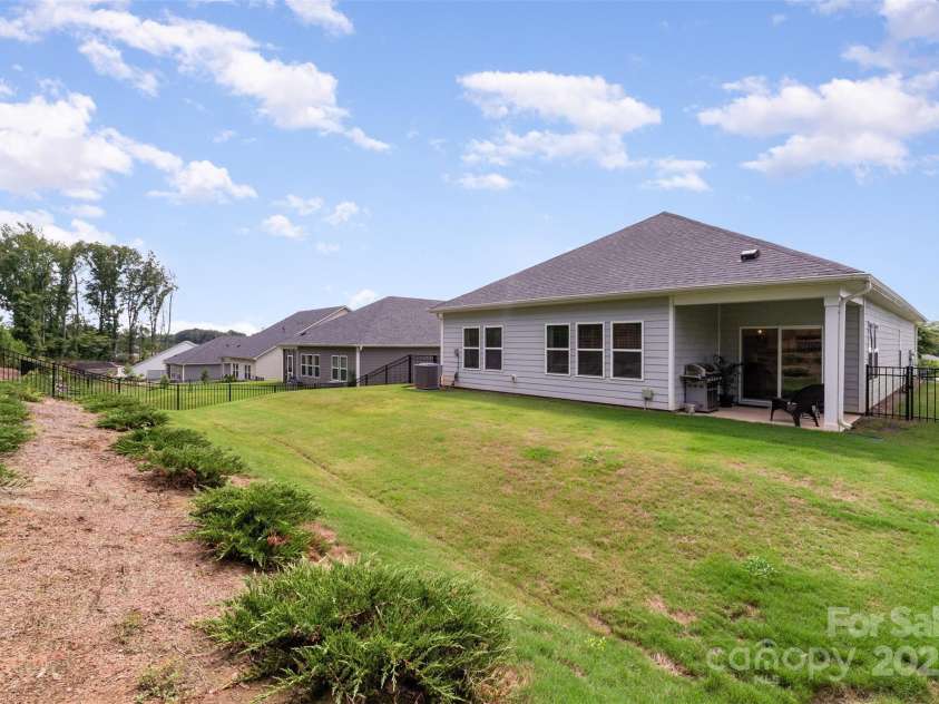 4309 Duplin Drive, Charlotte, NC 28214.  MLS# CAR4291271, YatesRealty ID 35013. 