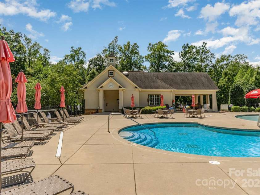 4309 Duplin Drive, Charlotte, NC 28214.  MLS# CAR4291271, YatesRealty ID 35013. 