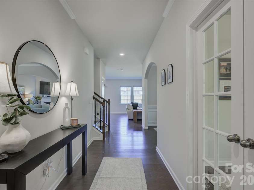 17812 New Mark Avenue, Charlotte, NC 28278.  MLS# CAR4387934, YatesRealty ID 35014. 