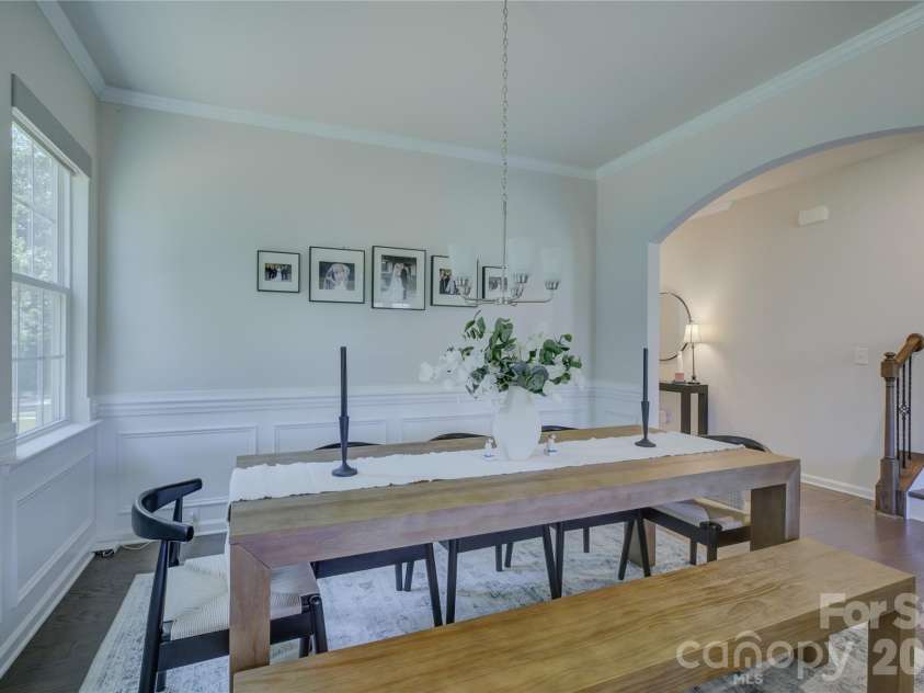 17812 New Mark Avenue, Charlotte, NC 28278.  MLS# CAR4387934, YatesRealty ID 35014. 
