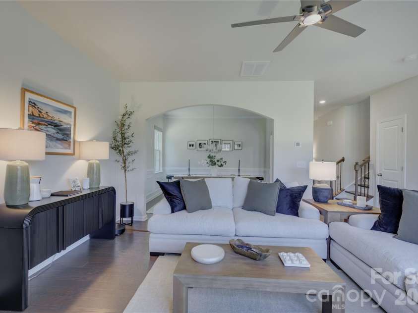 17812 New Mark Avenue, Charlotte, NC 28278.  MLS# CAR4387934, YatesRealty ID 35014. 