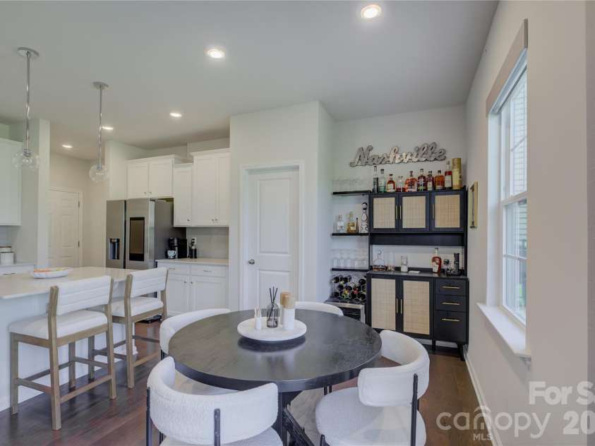 17812 New Mark Avenue, Charlotte, NC 28278.  MLS# CAR4387934, YatesRealty ID 35014. 
