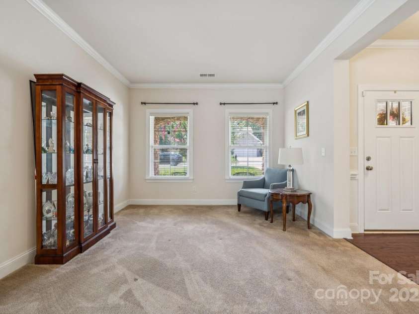 3922 Martele Drive, Mint Hill, NC 28227.  MLS# CAR4292629, YatesRealty ID 35015. Great Sunlight in the Study