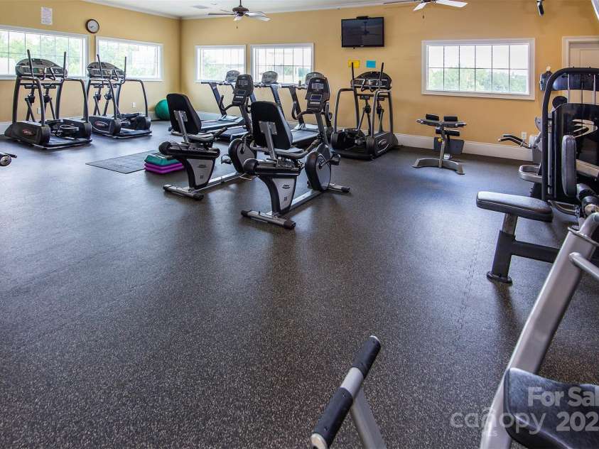 2861 Suffolk Place, Fort Mill, SC 29715.  MLS# CAR4295287, YatesRealty ID 35017. 
