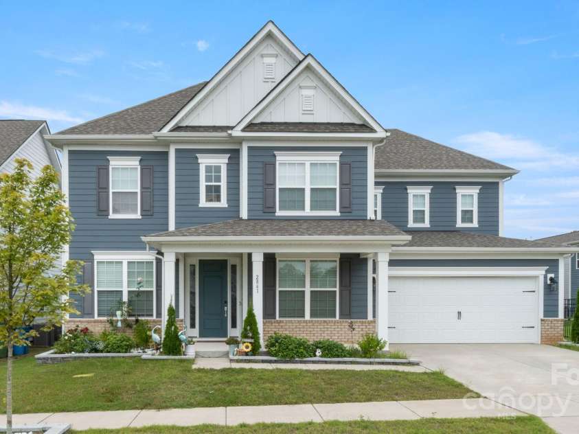 2861 Suffolk Place, Fort Mill, SC 29715.  MLS# CAR4333987, YatesRealty ID 35017. 