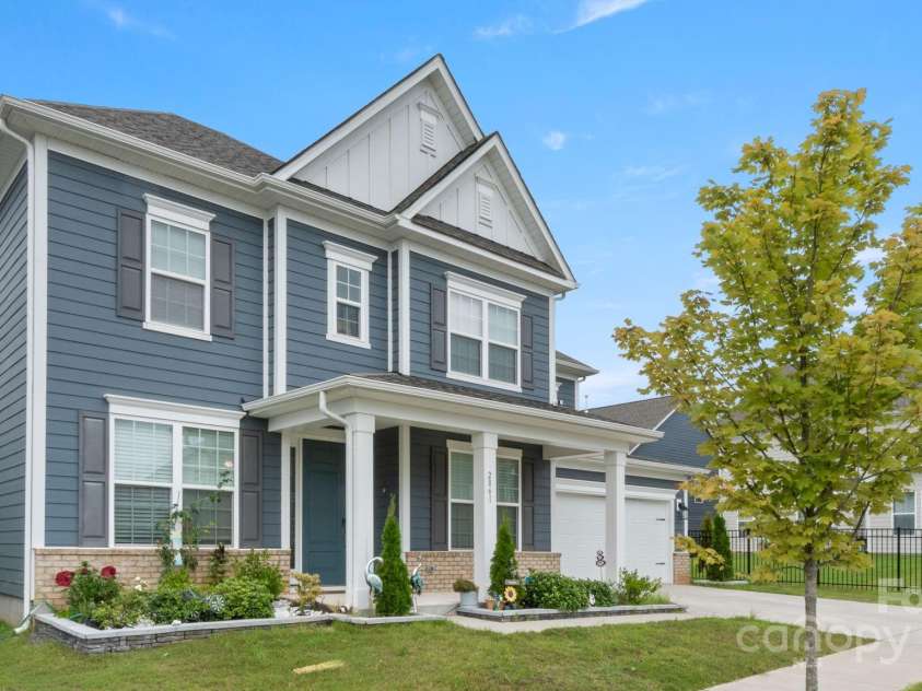 2861 Suffolk Place, Fort Mill, SC 29715.  MLS# CAR4333987, YatesRealty ID 35017. 