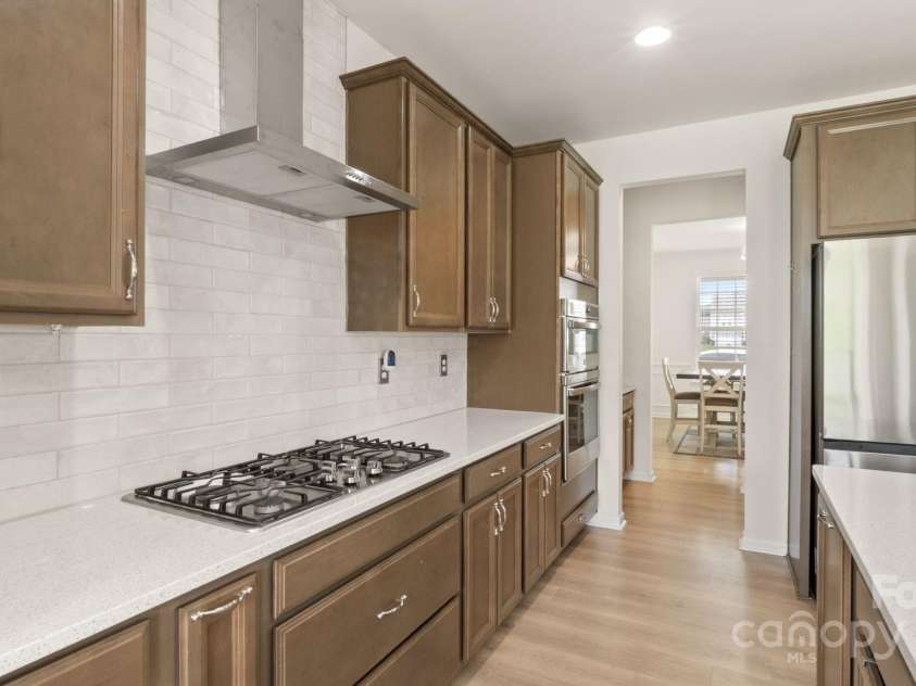 2861 Suffolk Place, Fort Mill, SC 29715.  MLS# CAR4333987, YatesRealty ID 35017. 