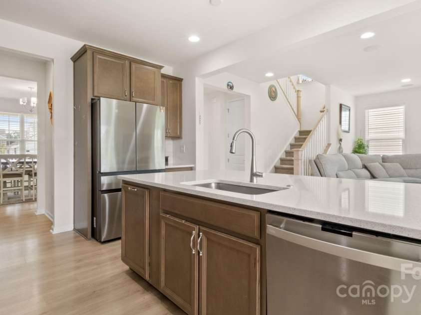 2861 Suffolk Place, Fort Mill, SC 29715.  MLS# CAR4333987, YatesRealty ID 35017. 