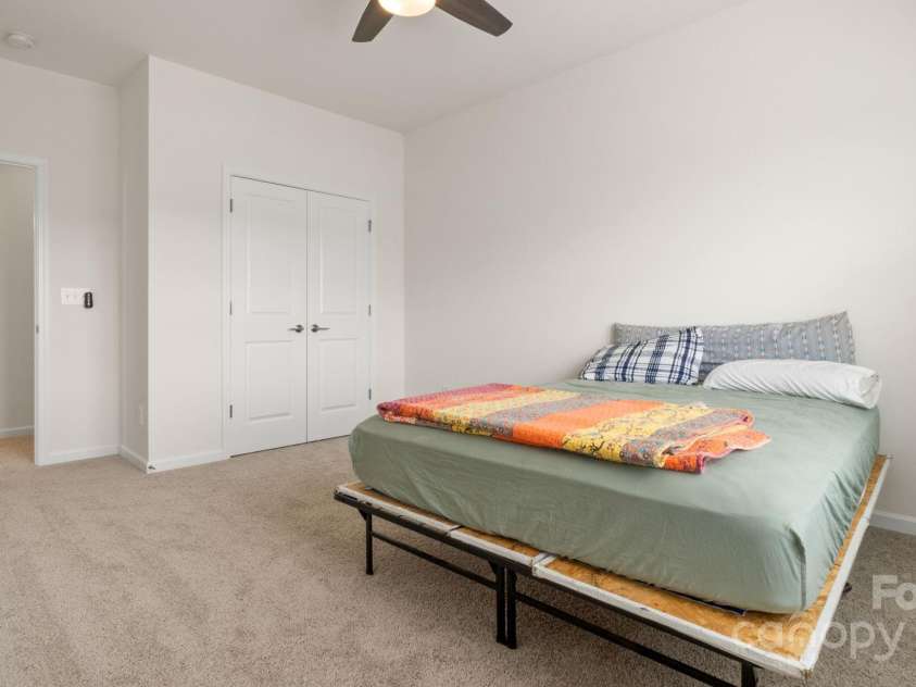 2861 Suffolk Place, Fort Mill, SC 29715.  MLS# CAR4333987, YatesRealty ID 35017. 