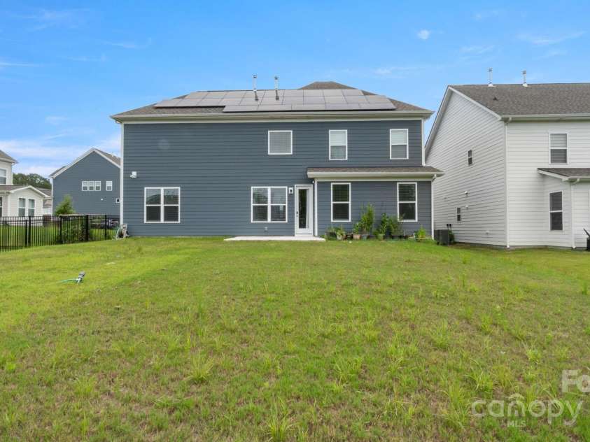 2861 Suffolk Place, Fort Mill, SC 29715.  MLS# CAR4333987, YatesRealty ID 35017. 