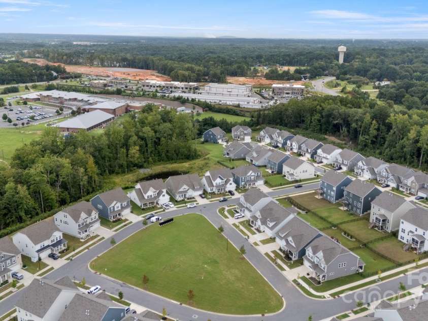 2861 Suffolk Place, Fort Mill, SC 29715.  MLS# CAR4333987, YatesRealty ID 35017. 