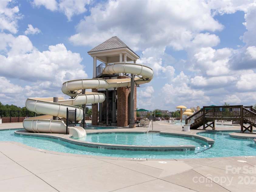 2861 Suffolk Place, Fort Mill, SC 29715.  MLS# CAR4333987, YatesRealty ID 35017. 