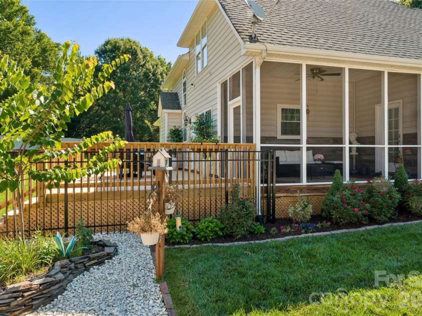 1016 Wesley Downs Road, Wesley Chapel, NC 28110.  MLS# CAR4395983, YatesRealty ID 35018. 