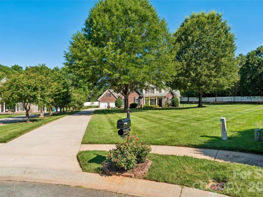 1016 Wesley Downs Road, Wesley Chapel, NC 28110.  MLS# CAR4395983, YatesRealty ID 35018. 